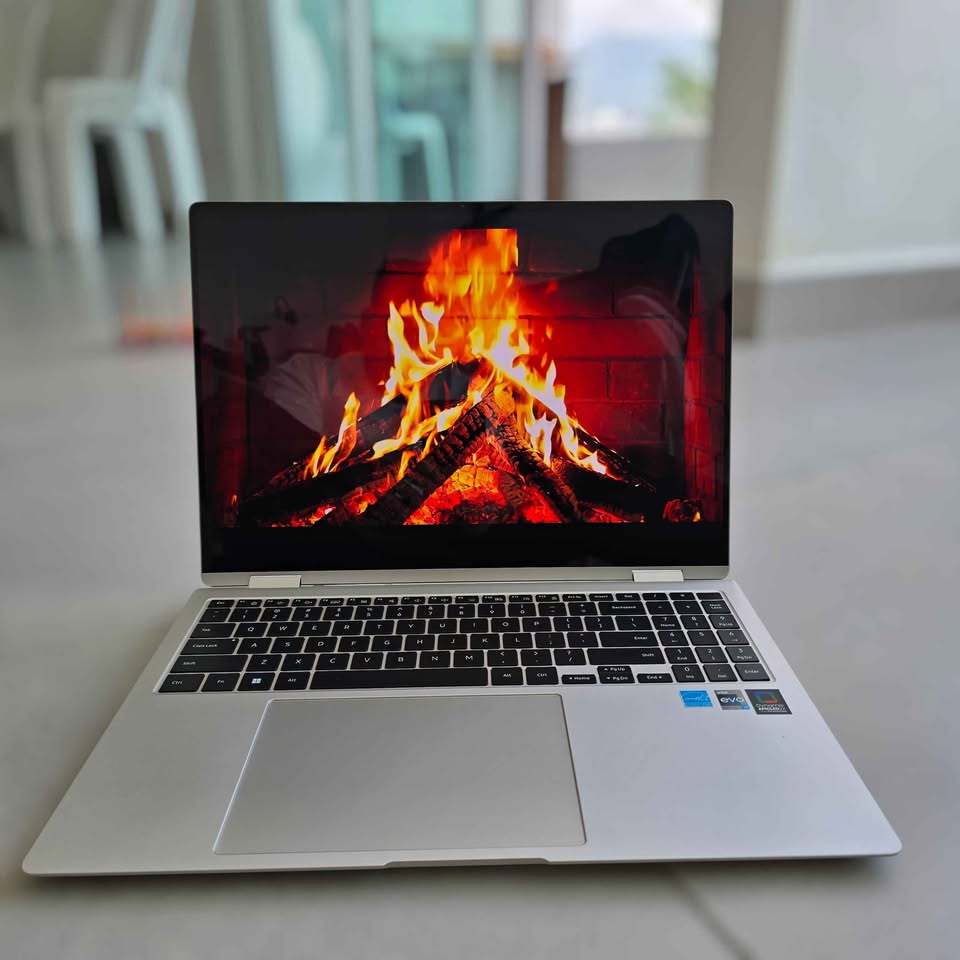 Portatil Samsung Galaxy Book3 pro 360 3k (version 3 - 16") i7 13th 1000gb 16gb Ram Táctil