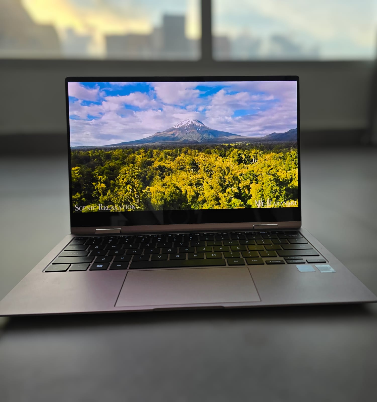 Portatil Samsung Galaxy Book 360 pro (Version 1 - 13") i7 bronze Tactil con lector de huella